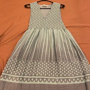 sleeveless summer smock dress (xs)